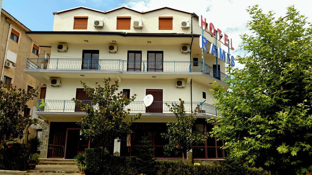 Ramis Hotel & Outdoor Sports Center Përmet Exterior foto